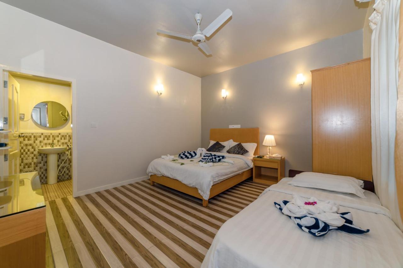 Ukulhas Beach Inn Exterior foto