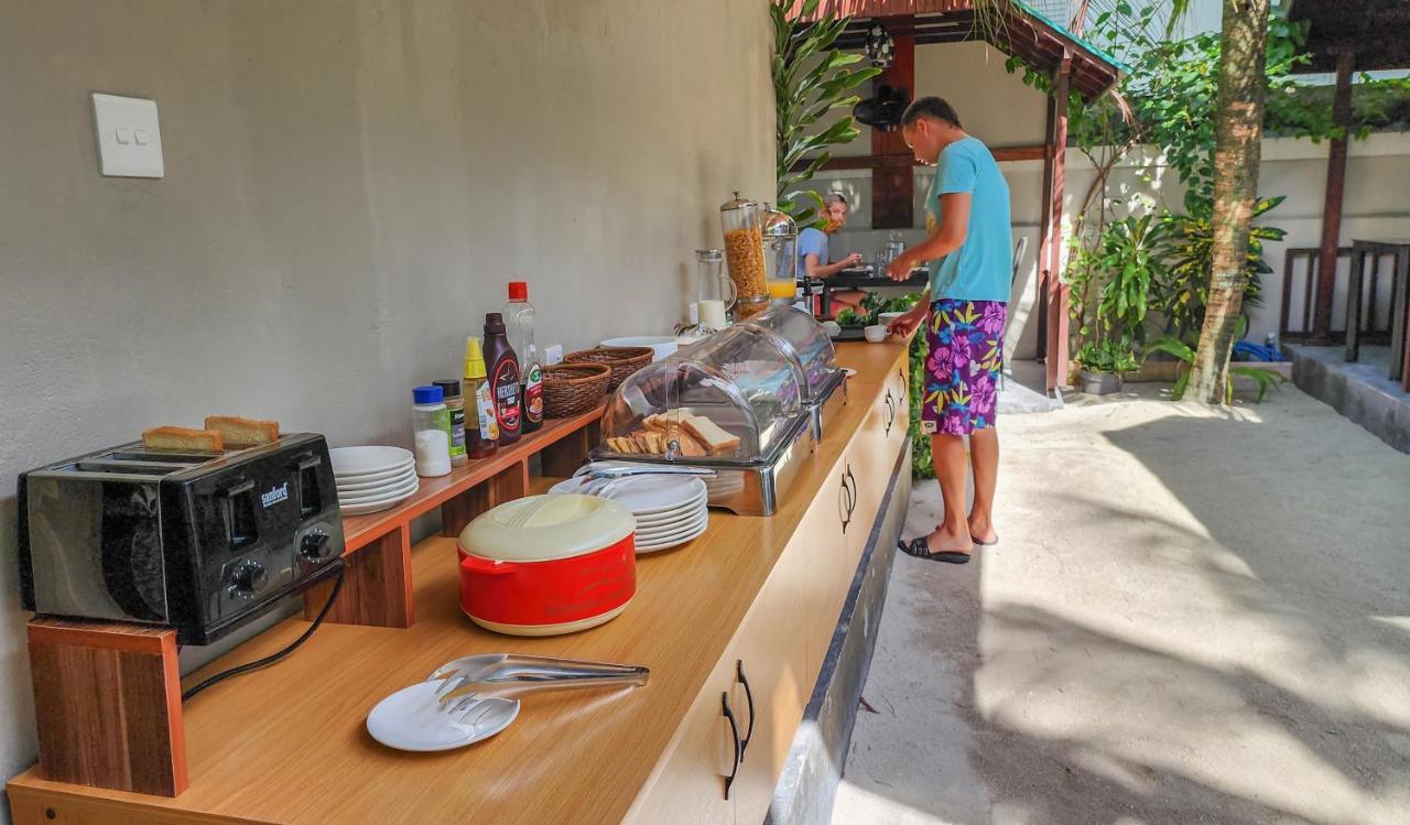Ukulhas Beach Inn Exterior foto
