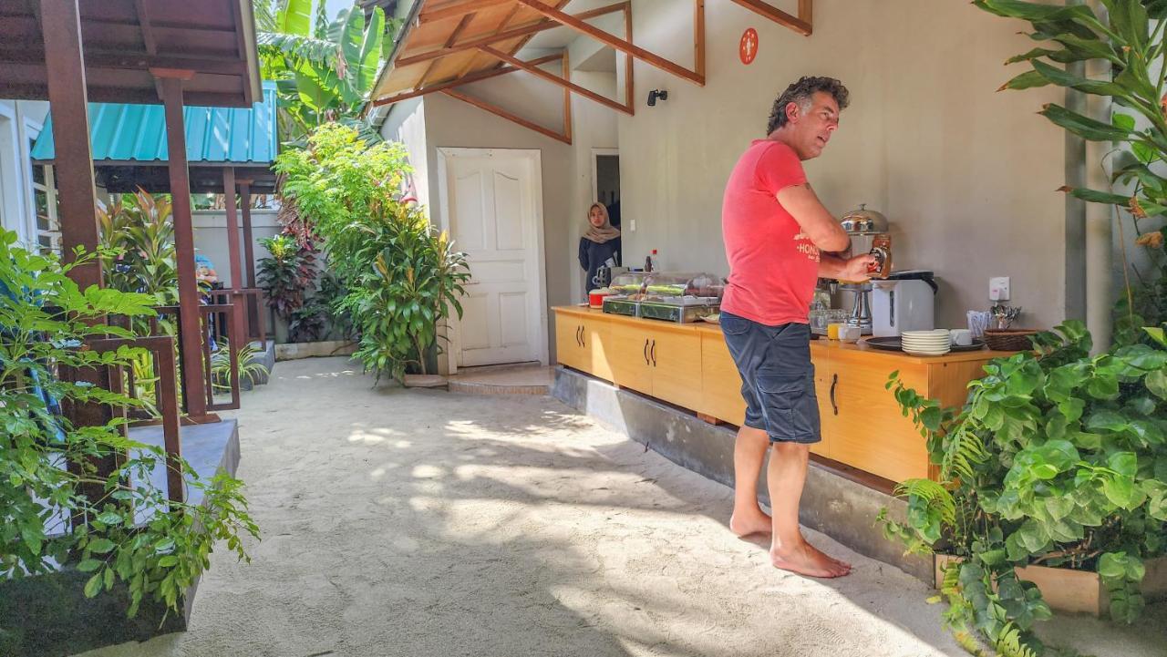 Ukulhas Beach Inn Exterior foto